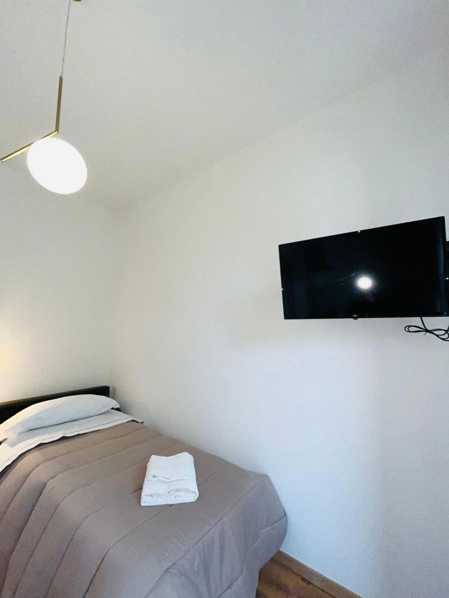 Oriani Bnb Bed & Breakfast Florence Exterior photo